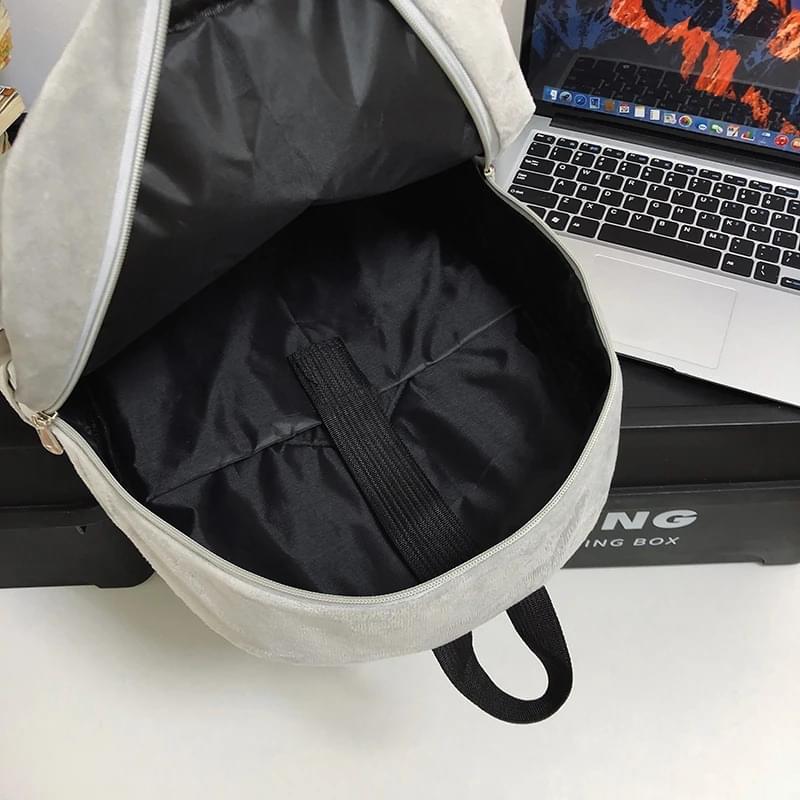 Shadow grey backpack: The ultimate accessory for Sonic fans! Shadow grey backpack: The ultimate accessory for Sonic fans! - Image 5